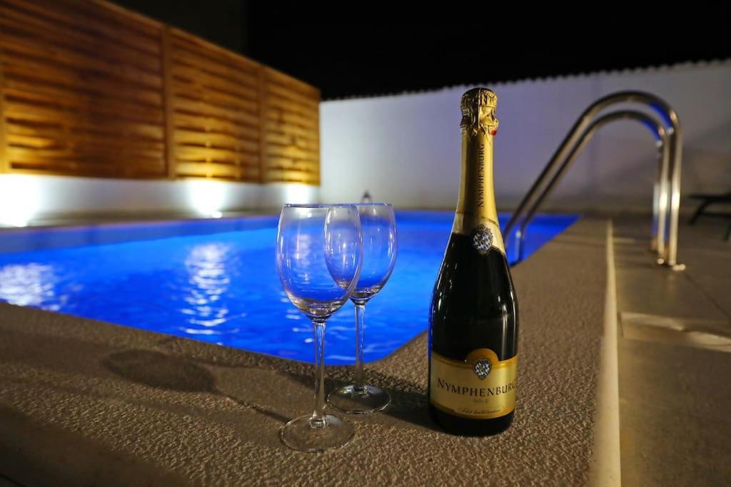Luxury Apartment Petra With Private Pool 扎达尔 外观 照片